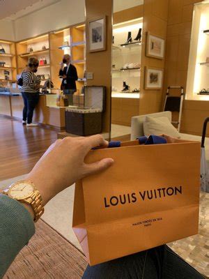 louis vuitton Seattle bravern Bellevue